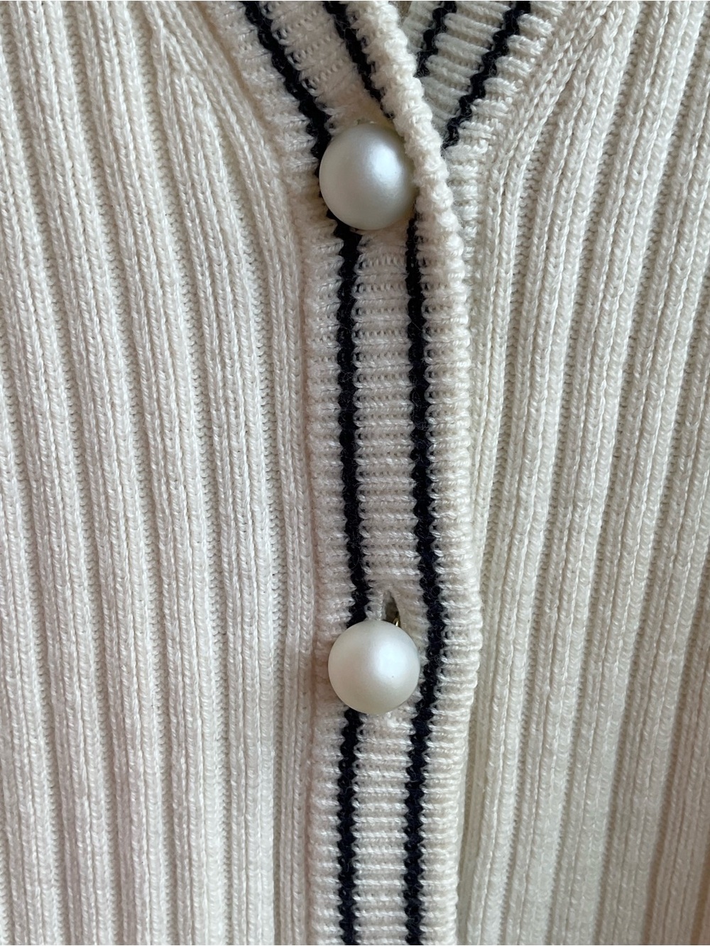 Talbots Ivory Pearl Button V-Neck cardigan W/ Black Stripe Trim SZ LP - Picture 13 of 16